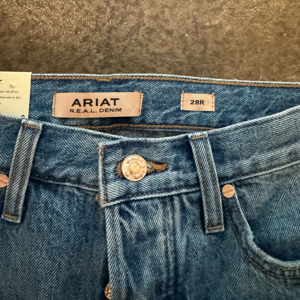 Ariat Ultra High Rise Short - Picture 2 of 4